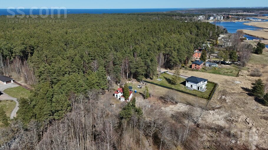 Vikingu 46a, Jūrmala — maja