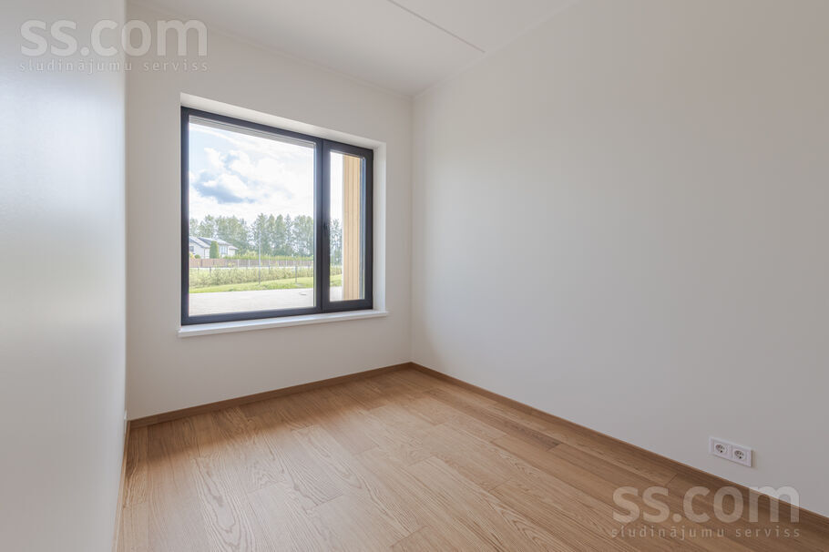 Podnieku iela, Ādaži, Rīgas rajons, Ādažu nov. — maja