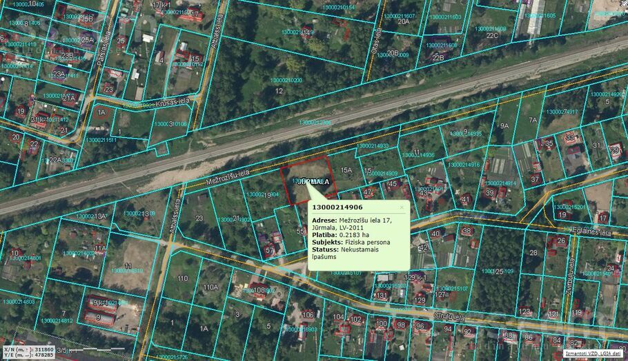 Mežrozīšu 17, Jūrmala — zeme