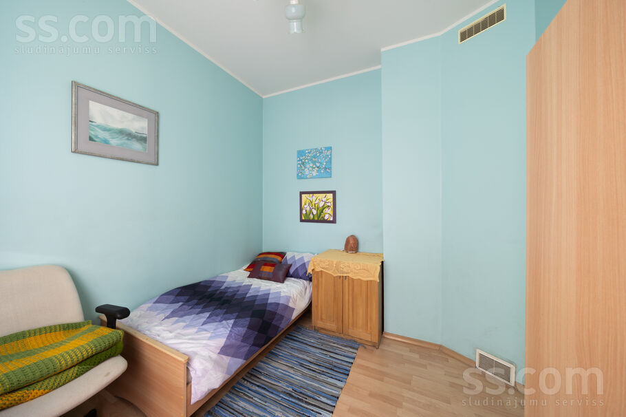 Meža prospekts 61, Jūrmala — maja