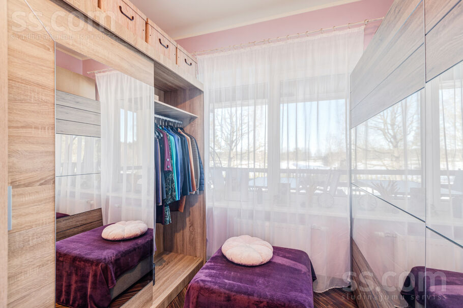 Vetras, Trenči, Rīgas rajons, Babītes pag. — maja