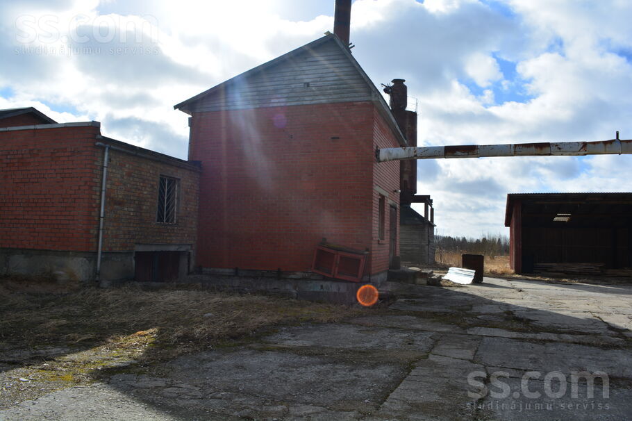 P11, Limbaži un raj., Limbaži — telpa
