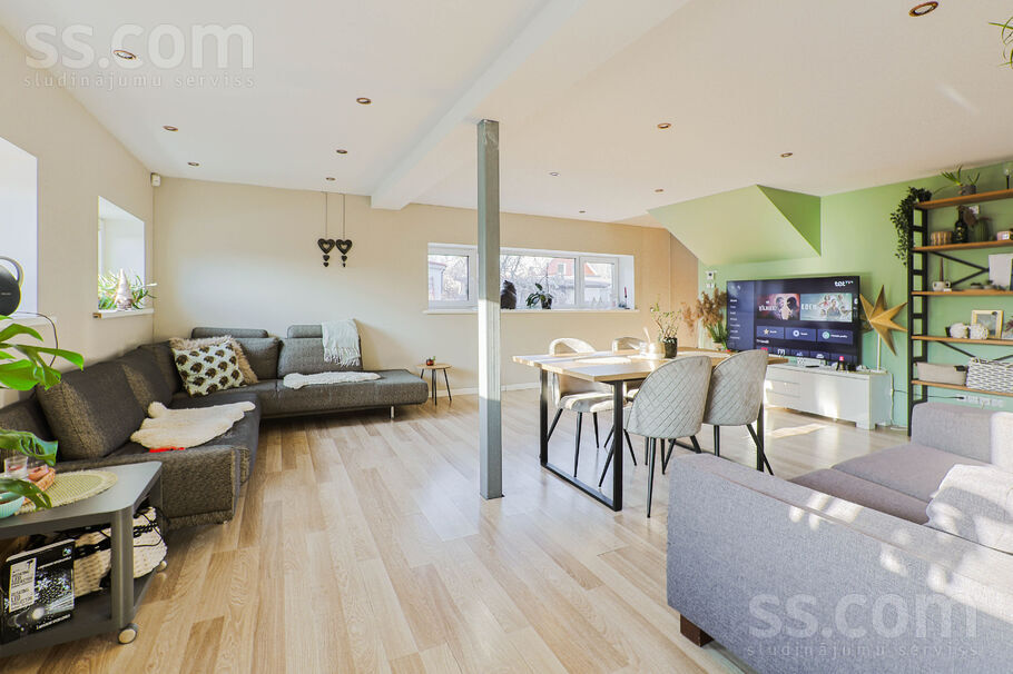 Pūpolu iela 7, Rīgas rajons, Sigulda — maja