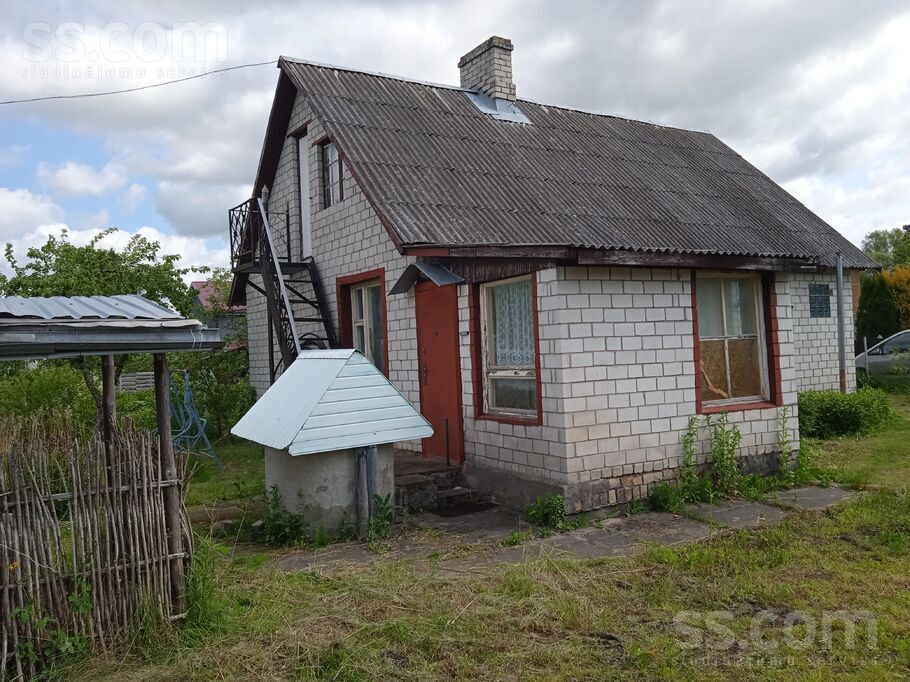 Mežvidi 171, Viesturi, Jelgava un raj., Glūdas pag. — maja