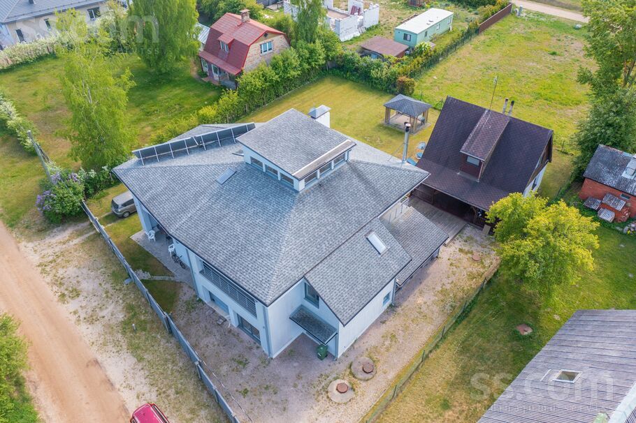 Jūras 10, Ragaciems, Tukums un raj. — maja