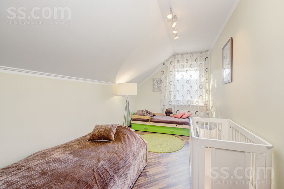 Vetras, Trenči, Rīgas rajons, Babītes pag. — maja