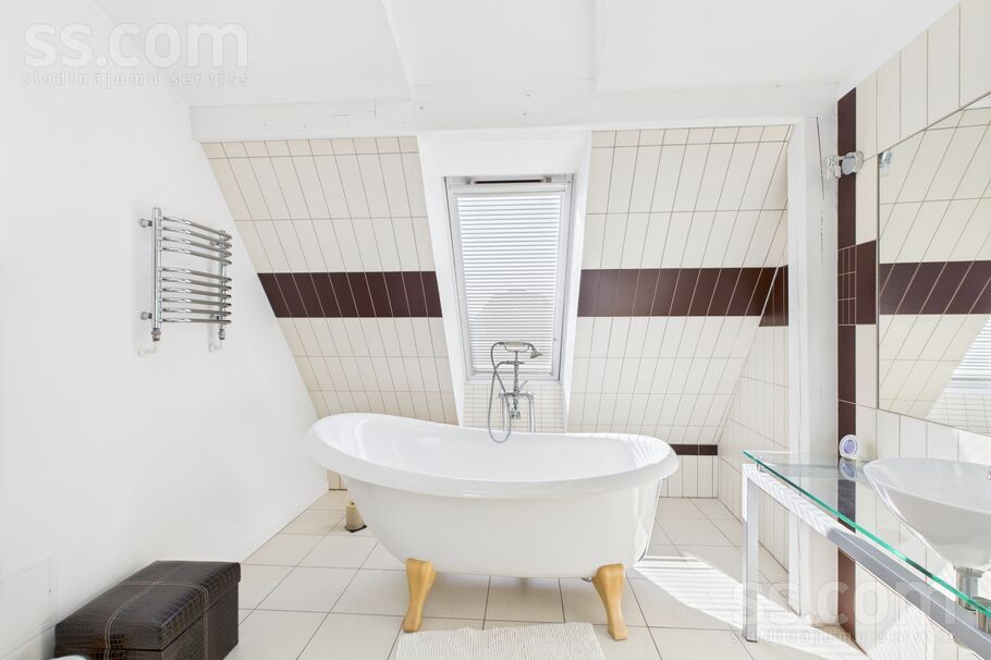 Dzirnavu 31, Rīga — dzivoklis