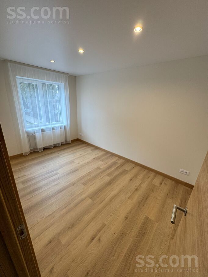 Raiņa iela 23 33, Madona un raj., Madona — dzivoklis