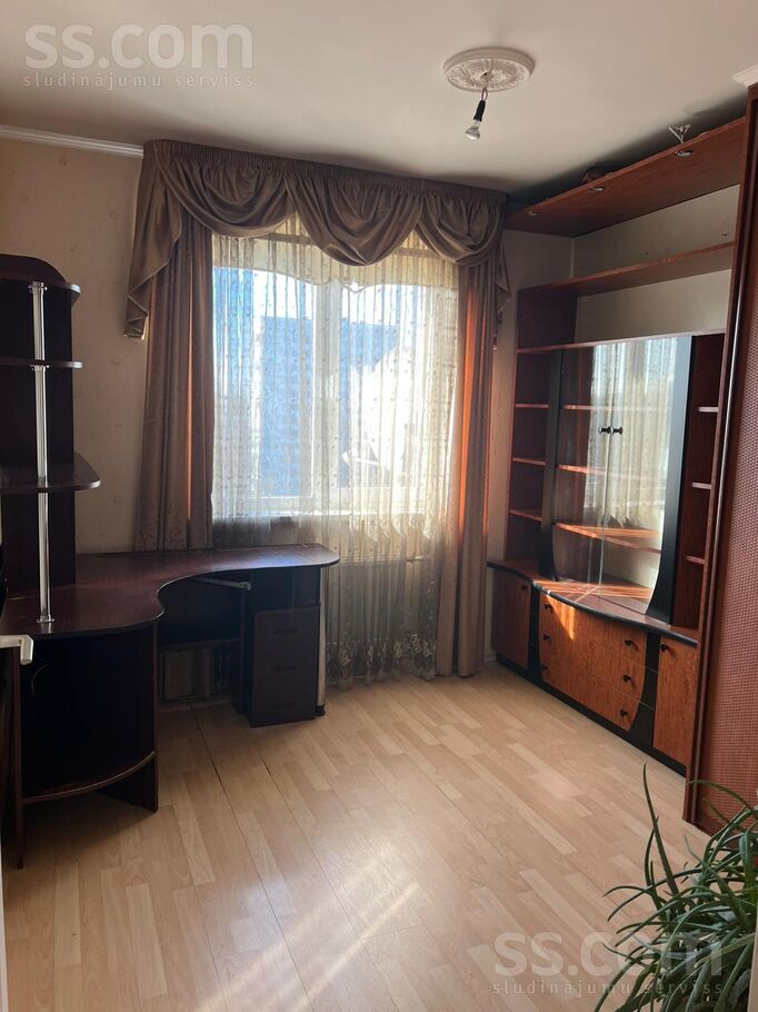 Dzelzavas 37, Rīga — dzivoklis