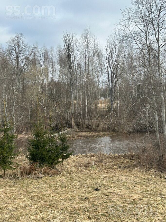 Lielkalni, Tīnūži, Ogre un raj., Ikšķiles l. t. — maja