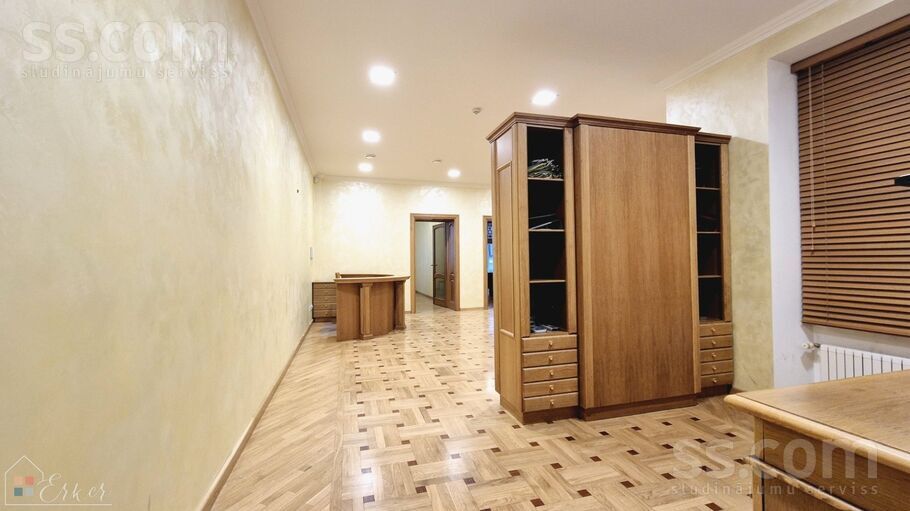 Dzirnavu 55, Rīga — birojs