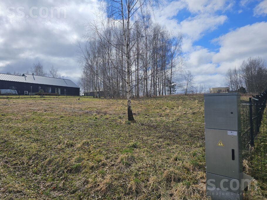 Vecvīņaudi 7, Cēsis un raj., Cēsis — zeme