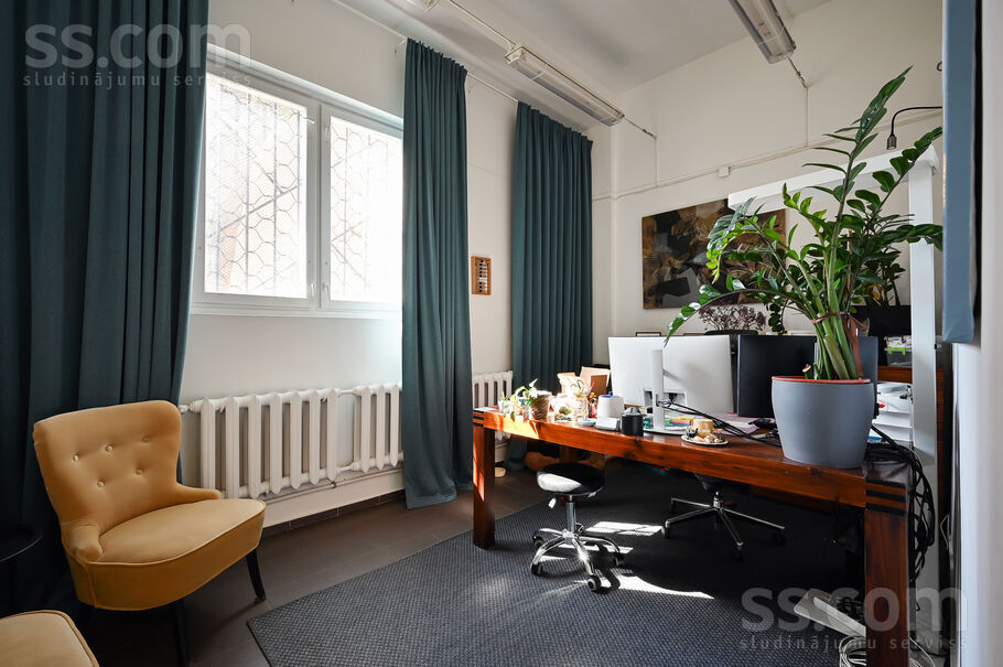 Elvīras 1b, Rīga — maja