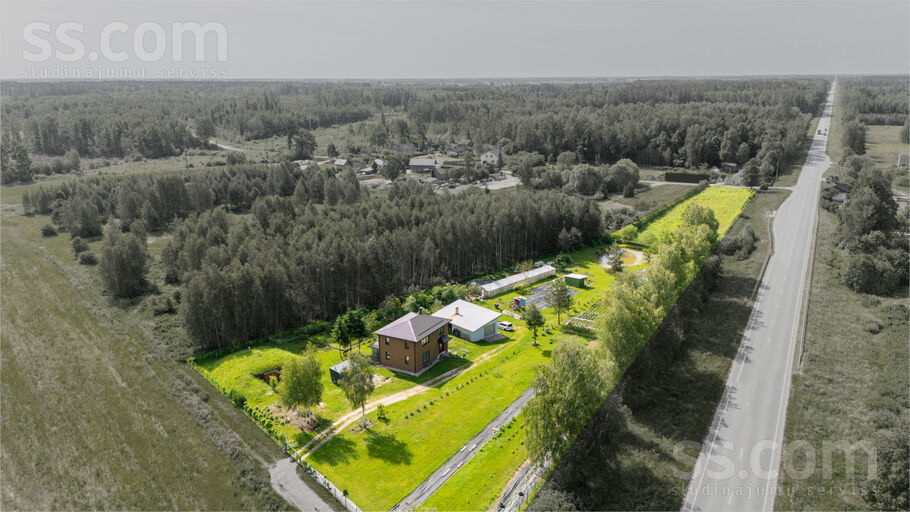 Cālīši, Jelgava un raj., Jelgava — maja