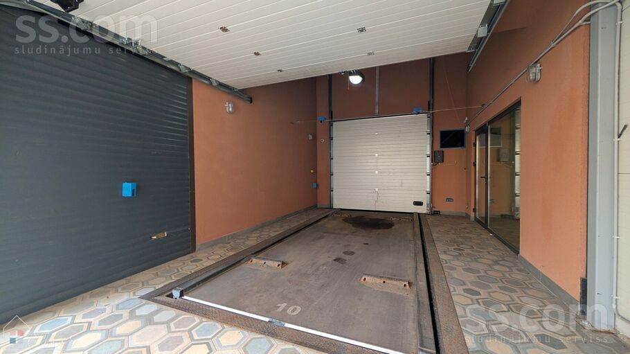 Kalniņa 6, Rīga — dzivoklis