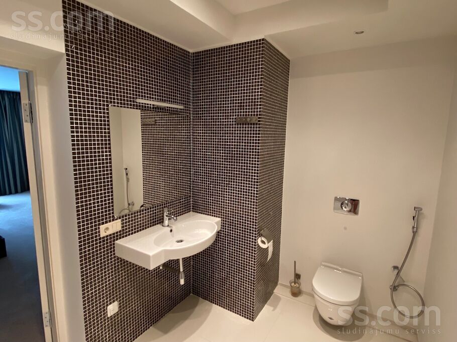 Melluzu prospects 77, Jūrmala — dzivoklis