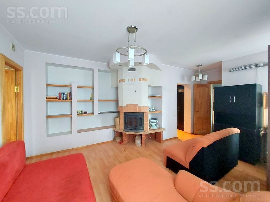 Čiekurkalna 6. šķ l. 17, Rīga — maja