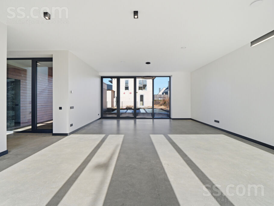 Nīcas 2, Piņķi, Rīgas rajons, Babītes pag. — maja