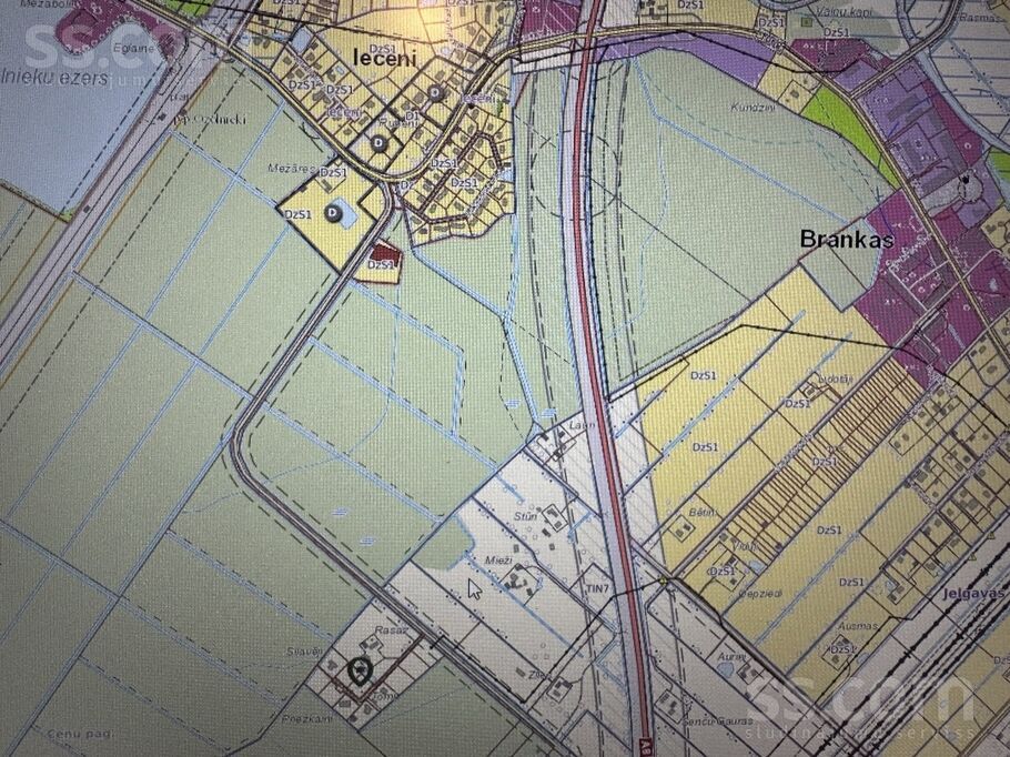 Mežkalēji, Jelgava un raj., Jelgava — zeme