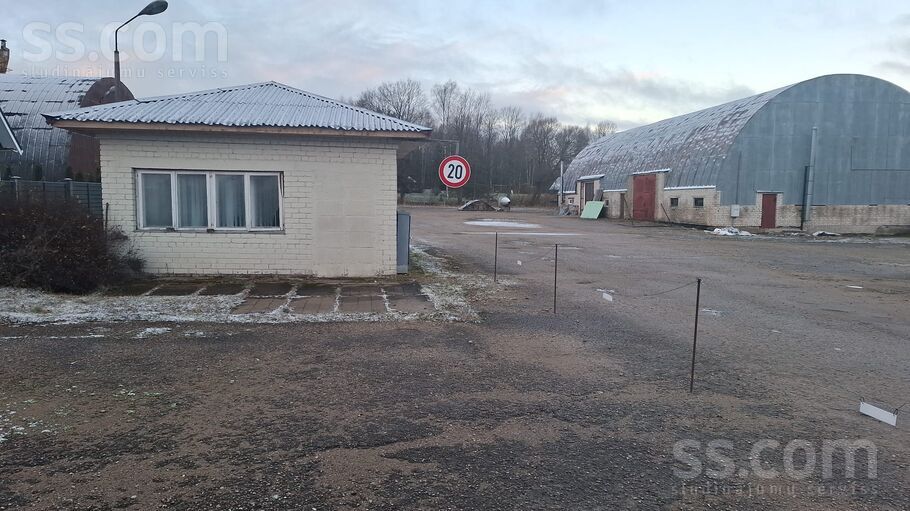 Limbažu iela 1, Valka un raj., Smiltene — telpa