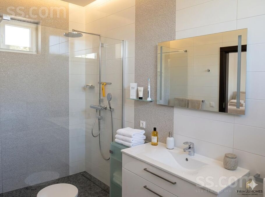 Stārķu iela 8, Kalngale, Rīgas rajons, Carnikavas nov. — maja