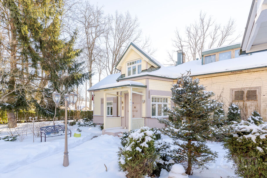 Ceriņu iela 10, Jūrmala — maja