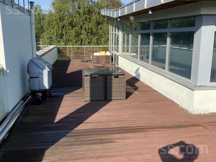 Melluzu prospects 77, Jūrmala — dzivoklis