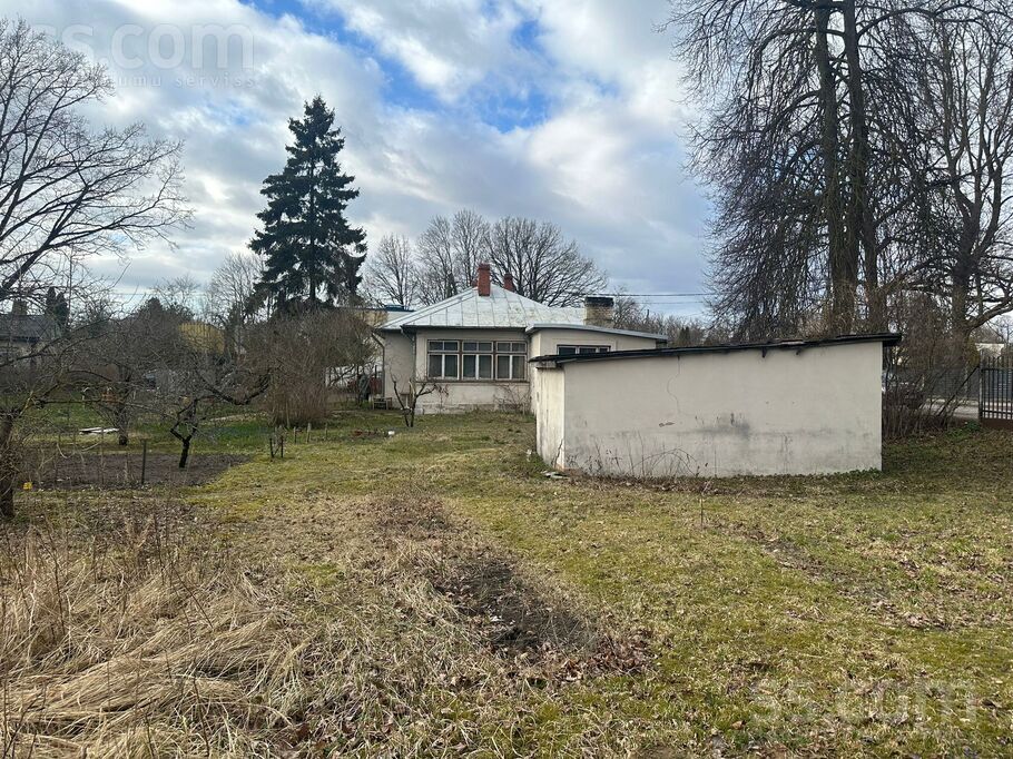 Apuzes 6, Rīga — maja