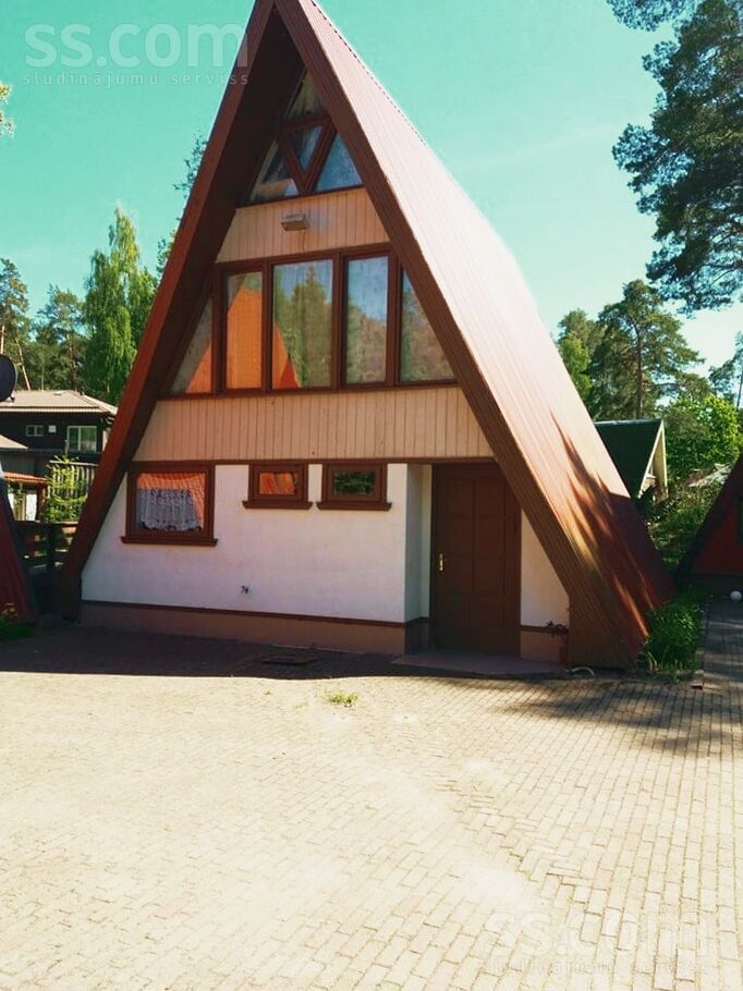 Miera 20, Jūrmala — maja