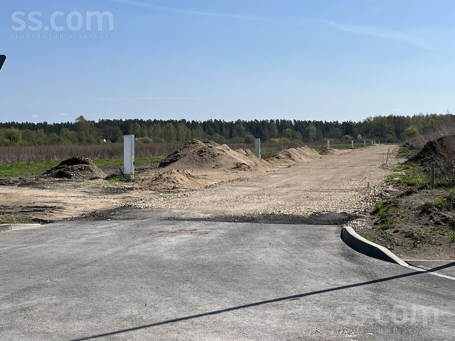 Rožu - Zvaigznāju, Mārupe, Rīgas rajons, Mārupes pag. — zeme