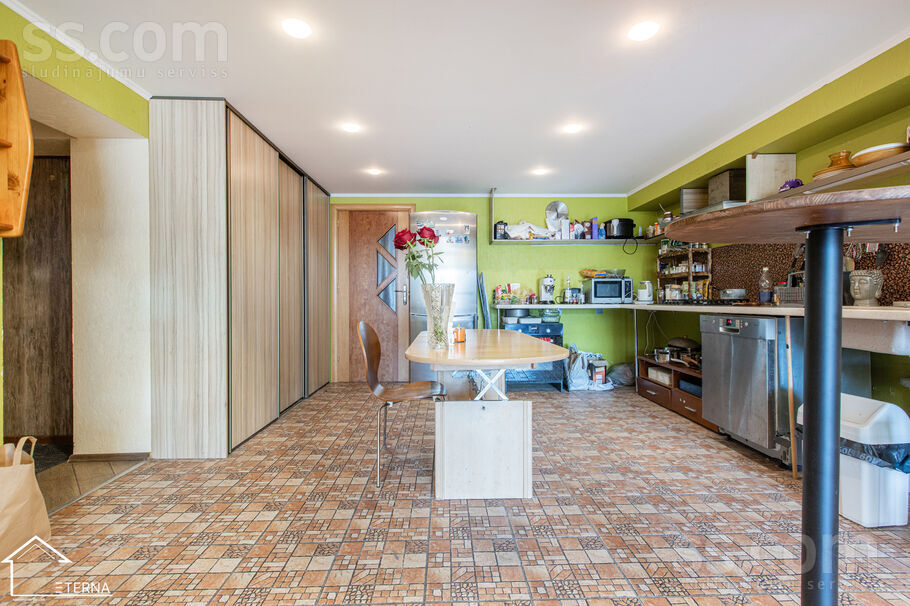 Latgales 191a, Rīga — birojs