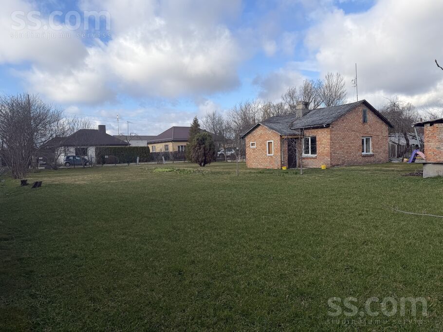 Smislu 19, Jelgava un raj., Jelgava — maja