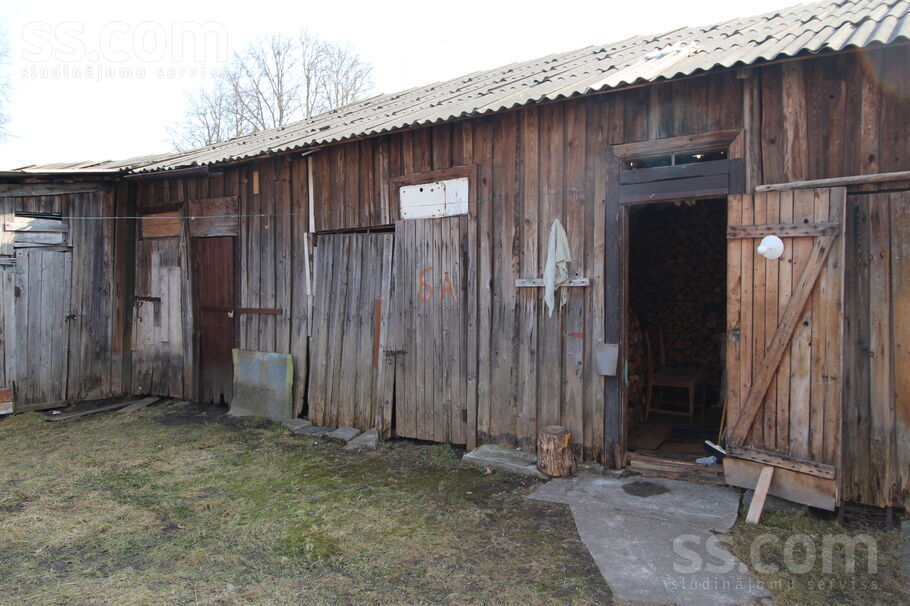 Aptiekas 40, Daugavpils un raj., Daugavpils — dzivoklis