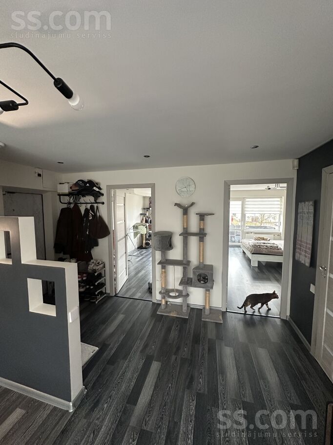 8 18, Jēkabpils un raj., Jēkabpils — dzivoklis