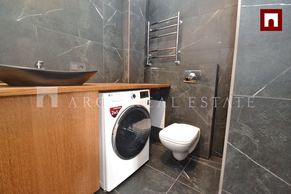 Brīvības iela 47, Rīga