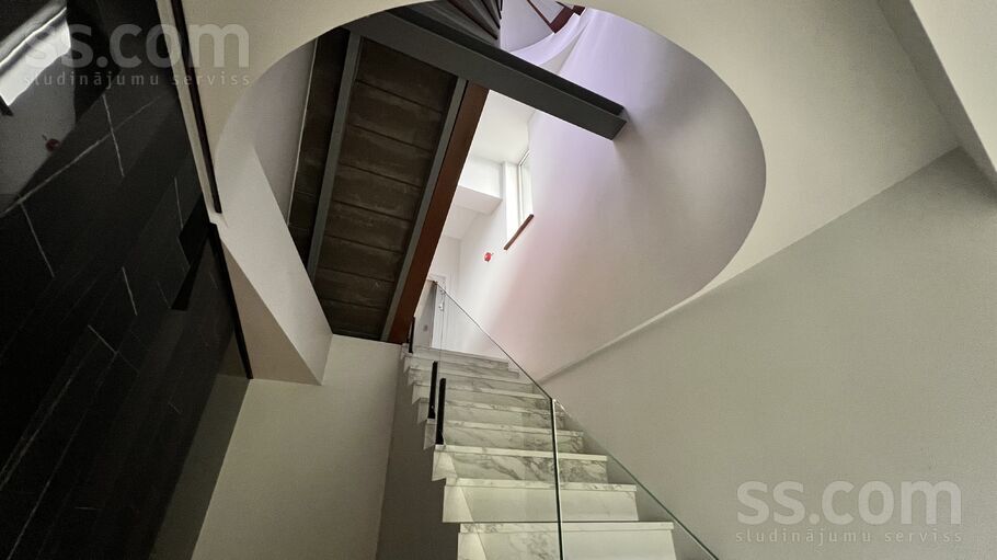 Zvejnieku 1 k-14, Rīga — maja