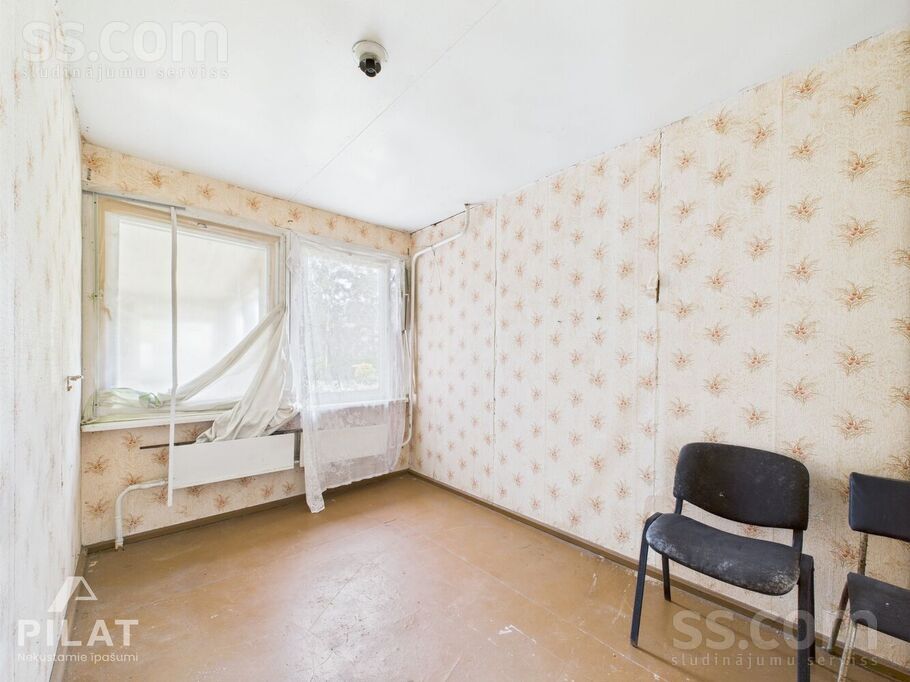 Roja, Roja, Talsi un raj., Rojas pag. — maja