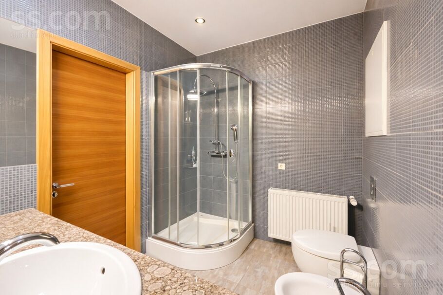 Raiņa bulv. 2, Rīga — dzivoklis