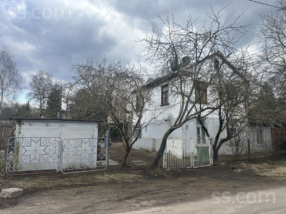 M. Šķērsiela 4, Rīga — maja