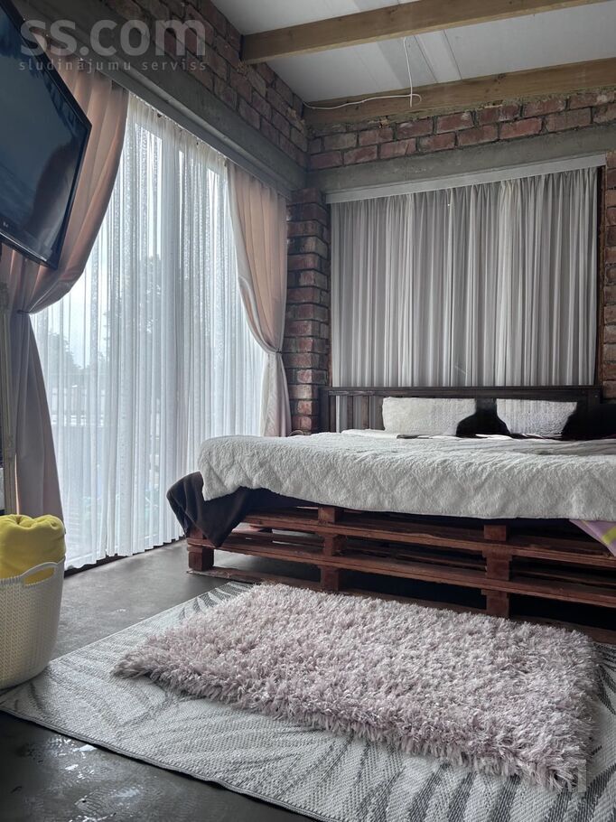 Pirmā iela 1a/2a, Šķēde, Liepāja un raj., Medzes pag. — maja