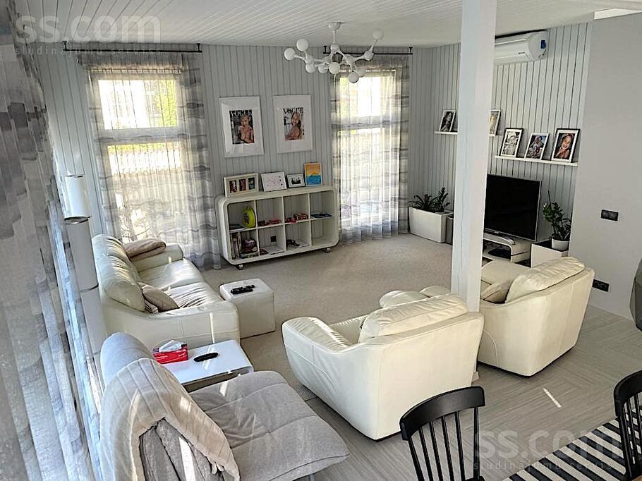 Meža prospekts 79, Jūrmala — maja