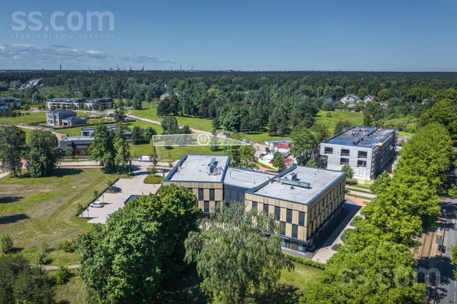 Jaunā Mežaparka 3, Rīga — zeme