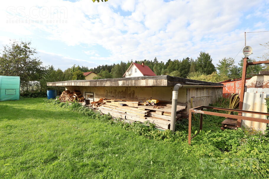 D/s Enerģētiķis, Saurieši, Rīgas rajons, Salaspils l. t. — maja