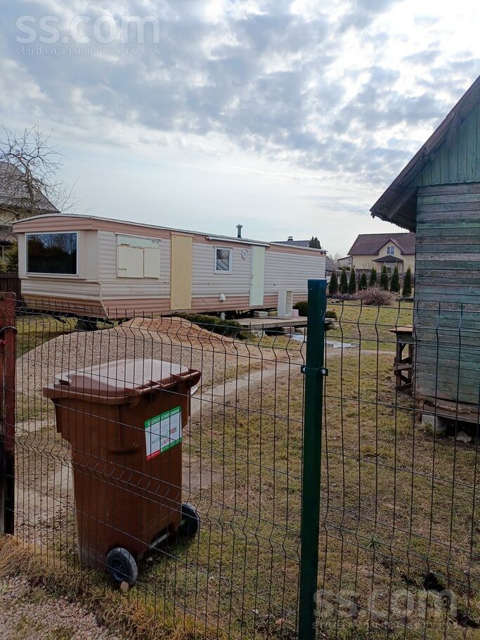 Doles dārzs 119, Dole, Rīgas rajons, Salaspils l. t. — maja