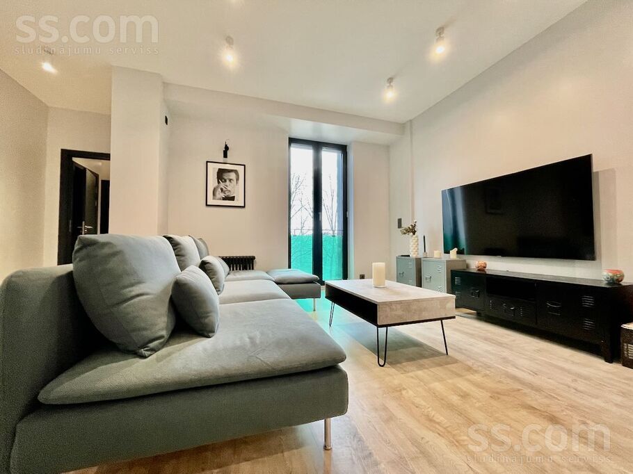 Birznieka-Upīša 13, Rīga — dzivoklis