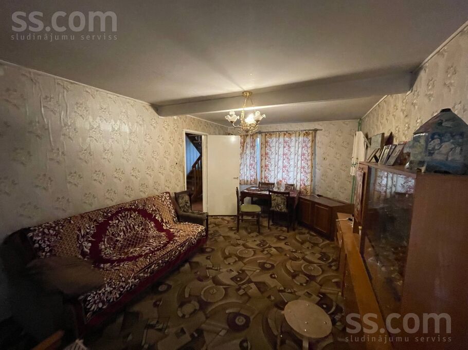 Bumbieru iela 6, Lauderi, Ludza un raj., Lauderu pag. — maja