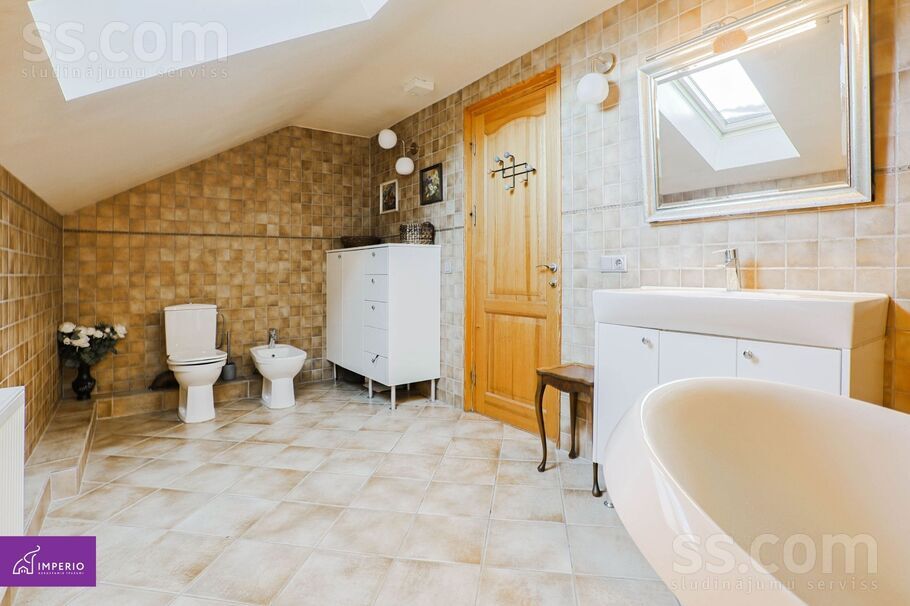 Mālkalnu 21, Rīgas rajons, Sigulda — maja