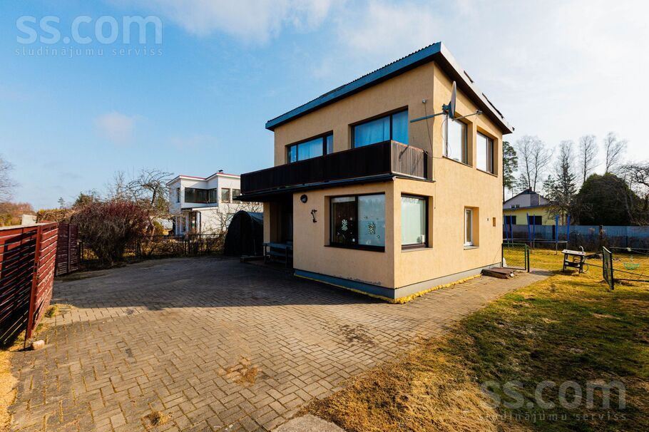 Liepupes iela 16, Rīgas rajons, Saulkrasti — maja