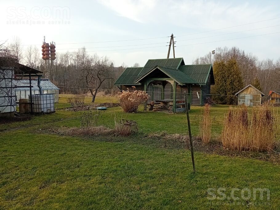 Alejas iela 6, Jāņmuiža, Cēsis un raj., Priekuļu pag. — maja