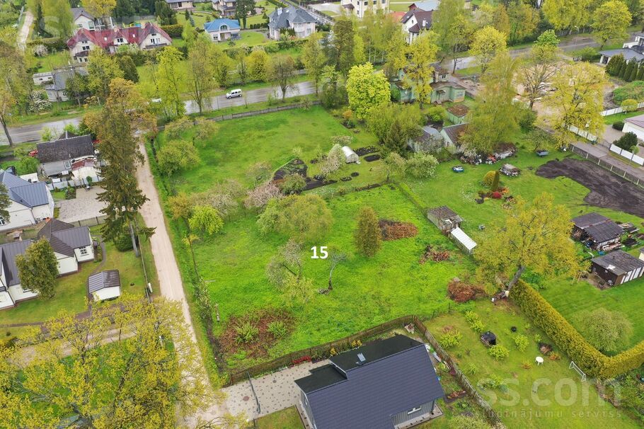 Tālivalža 15, Jūrmala — zeme